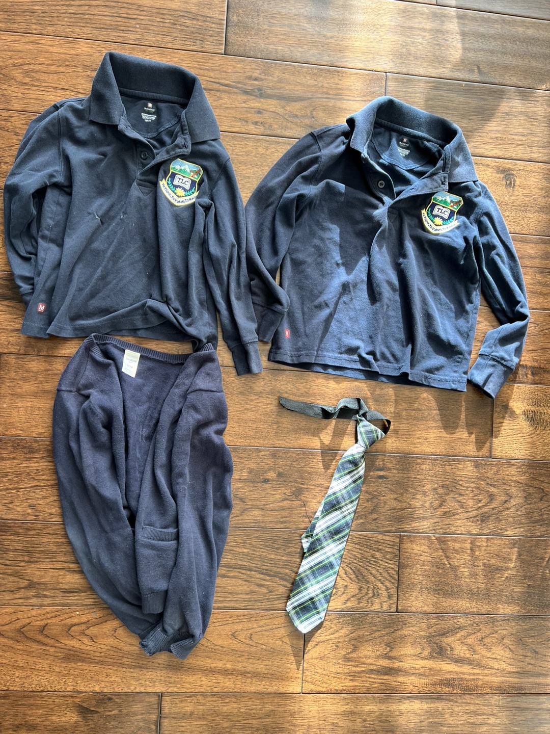 TLC Boys' School Uniform - 2 shirts, 1 sweater, 1 tie