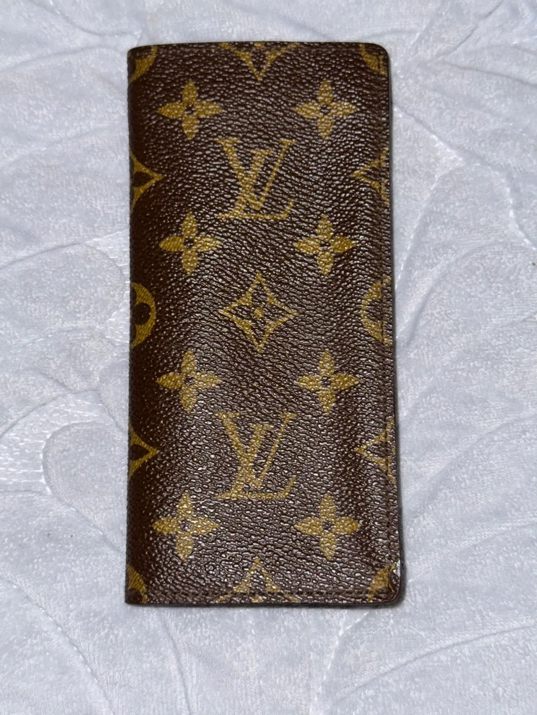 Authentic Louis Vuitton Eyeglass Case image indicator(2)