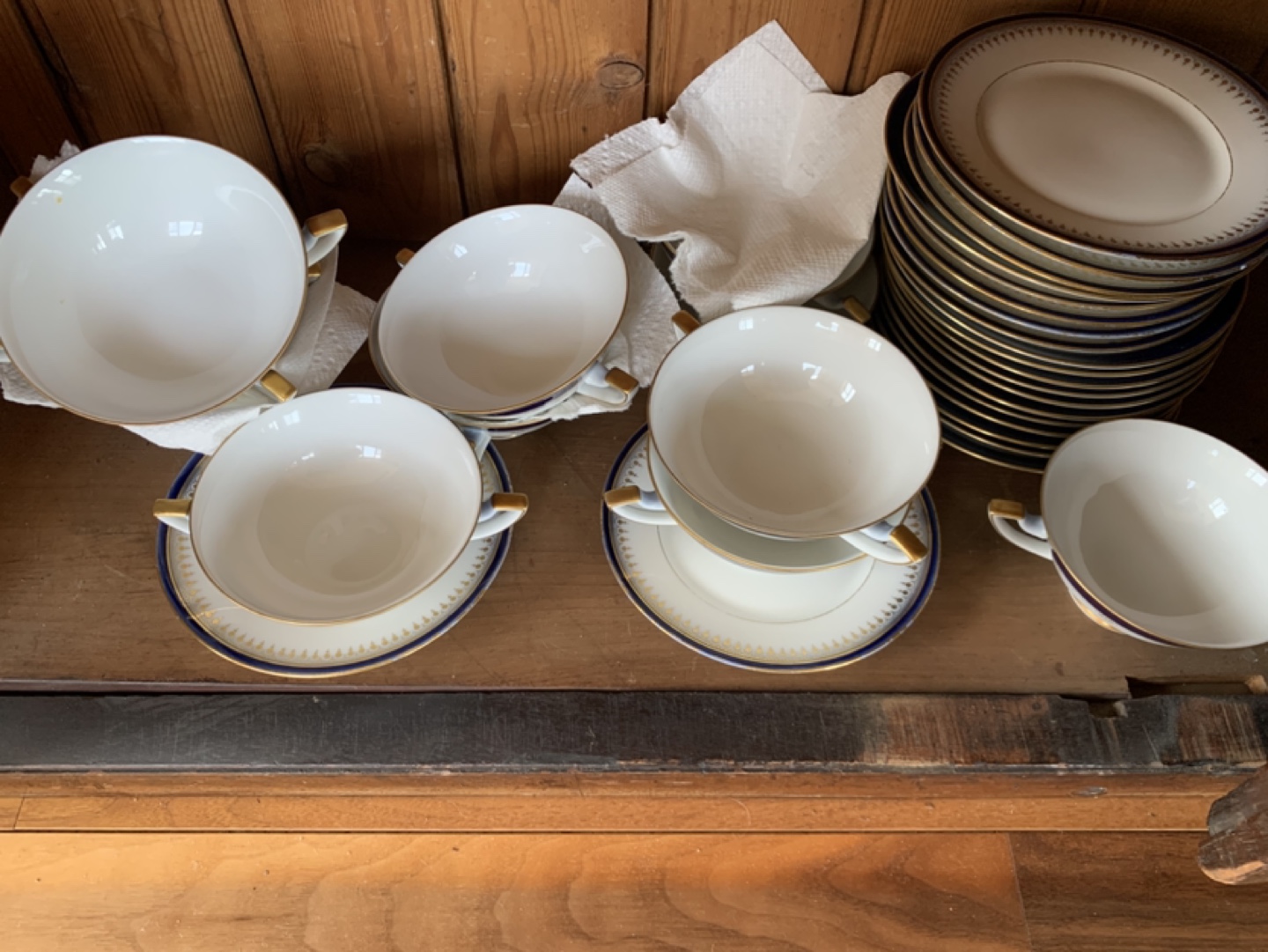 Vintage Porcelain Soup Bowls and Plates Set - photo 5