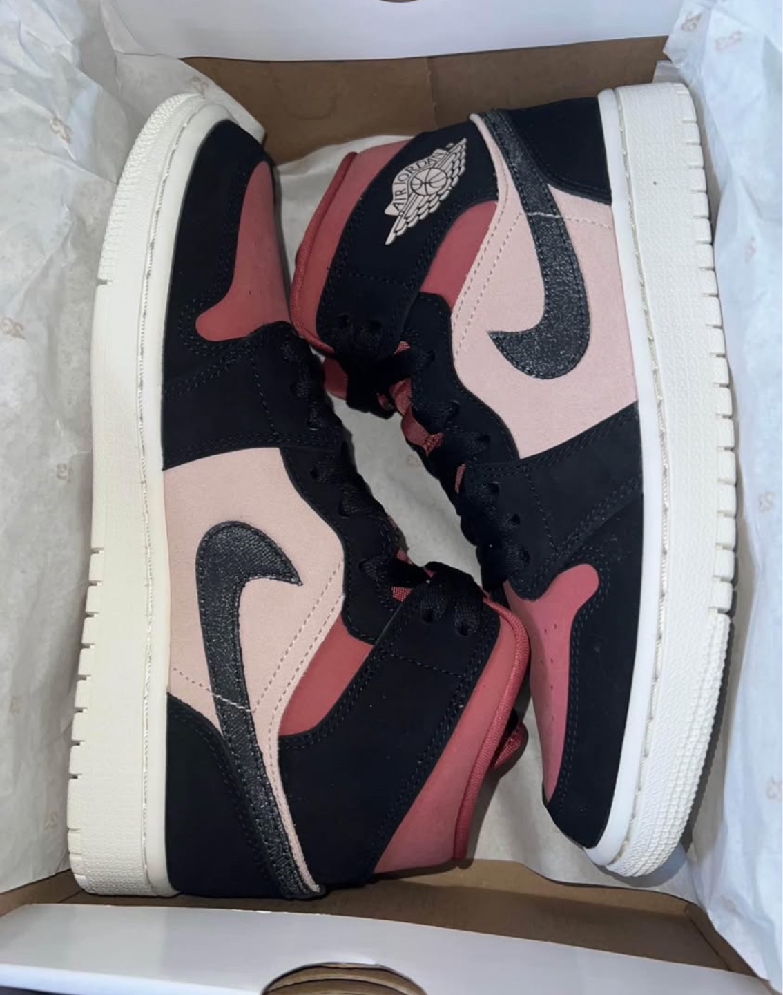 WMNS Air Jordan 1 Mid Particle Beige/Black Size 7 - photo 2