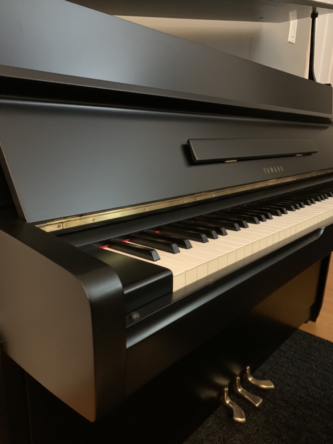 Yamaha upright Piano - photo 3