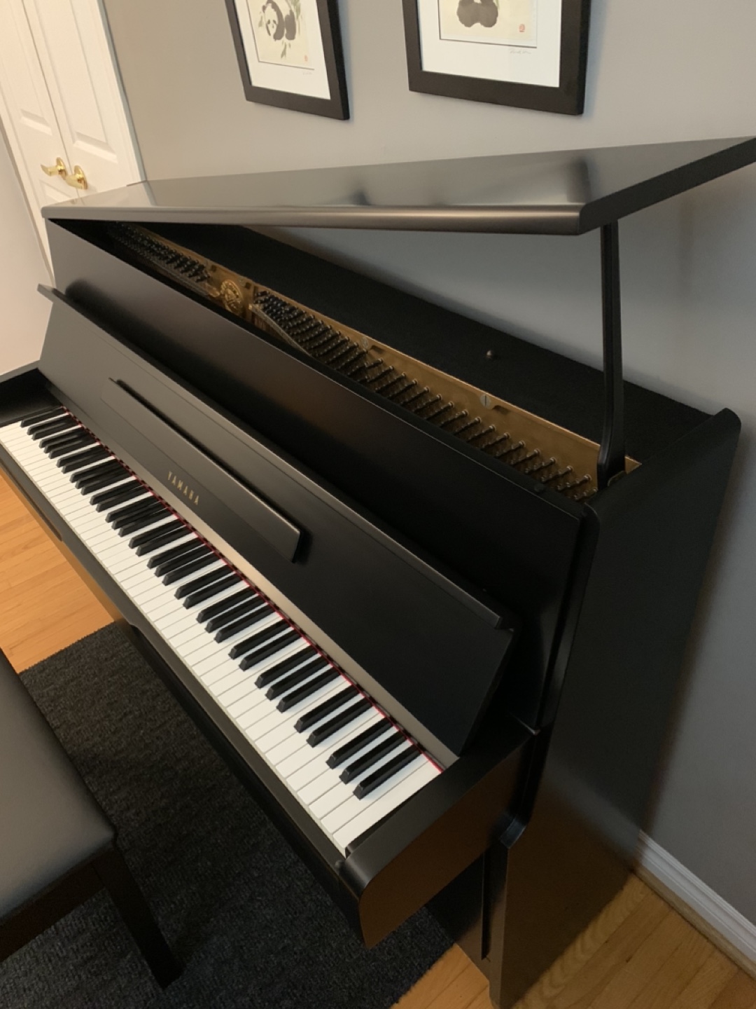 Yamaha upright Piano