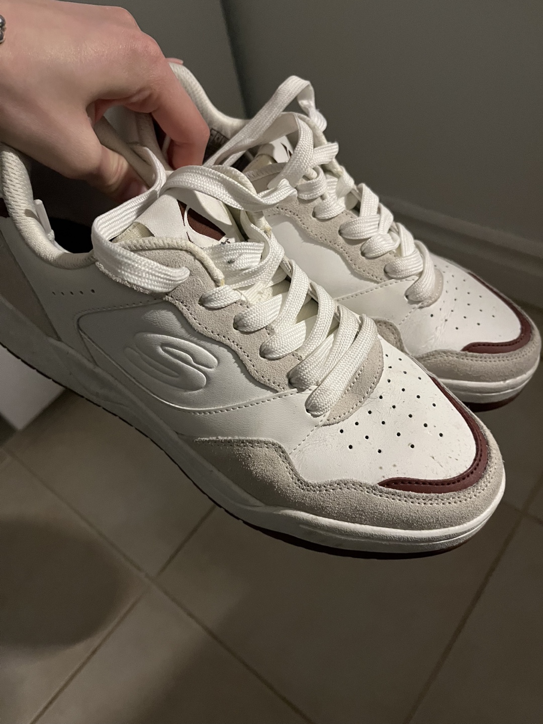 Skechers Sneakers Size W9.5/M8