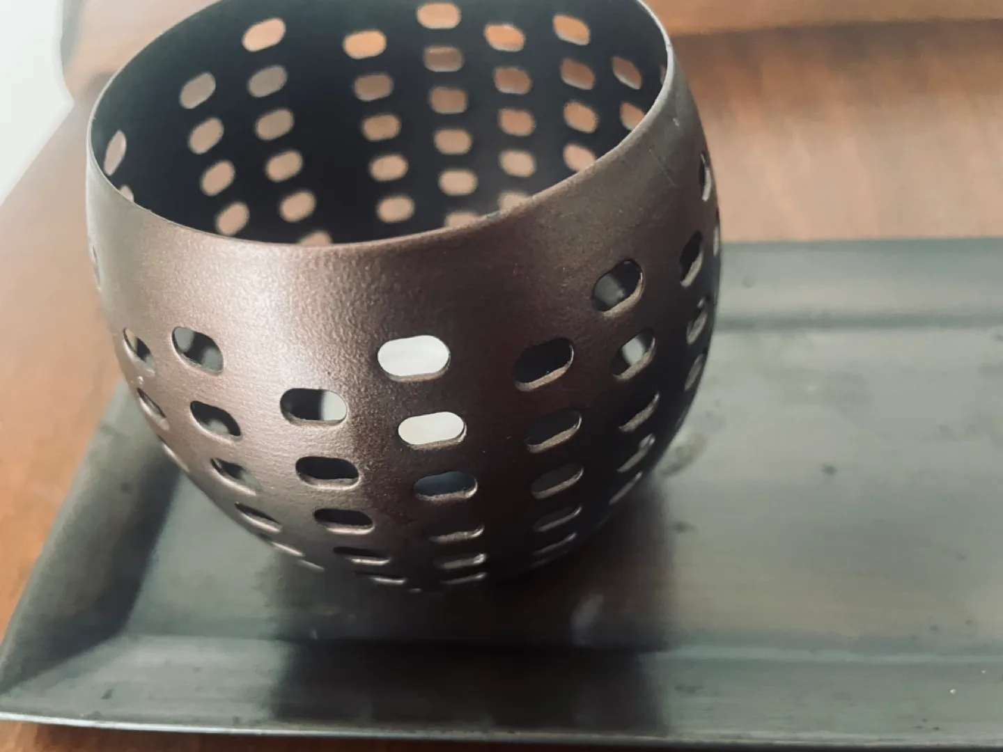 Metal candle holder with tray image indicator(4)