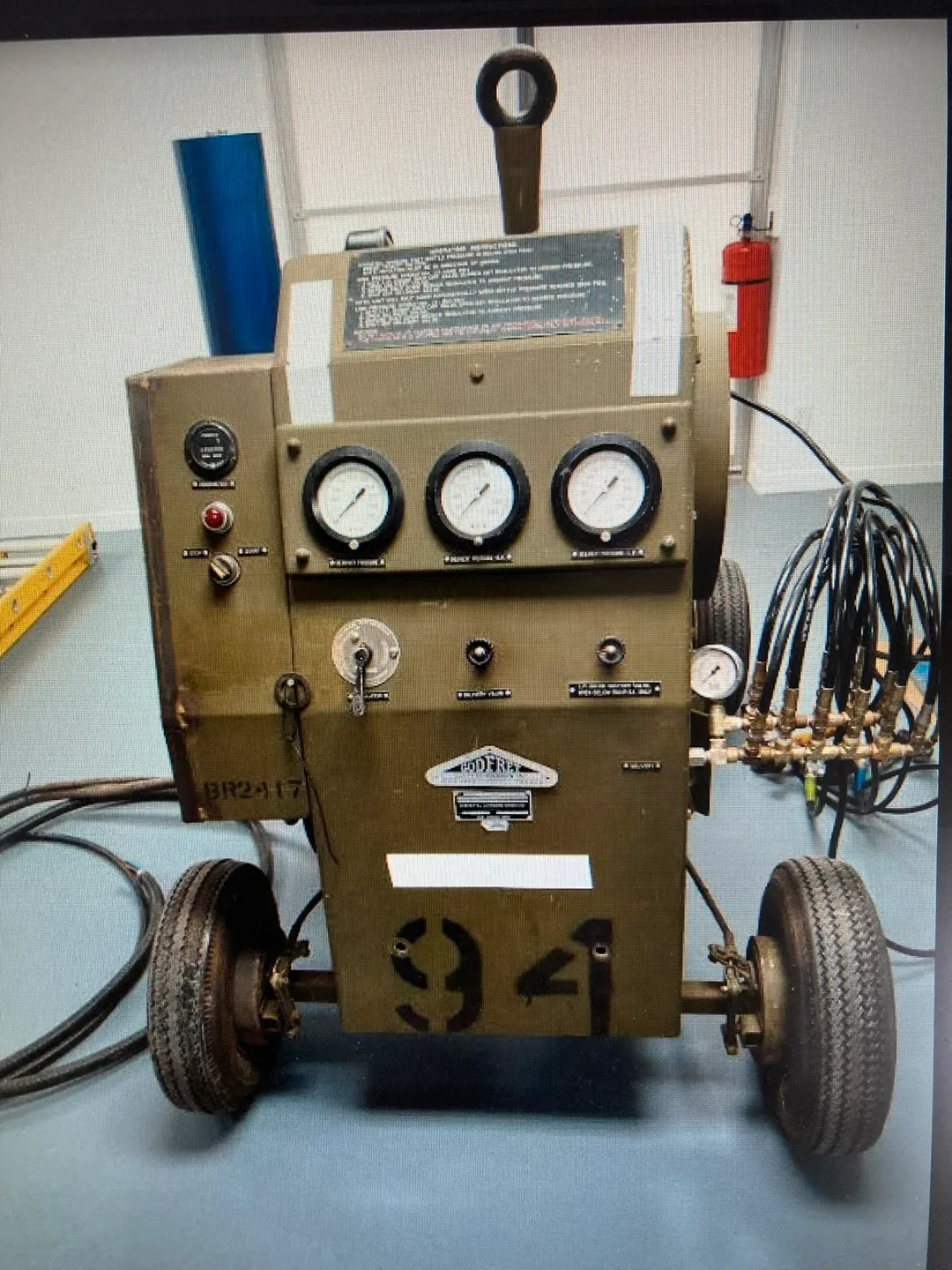 Industrial Air Compressor with Multiple Outlets thumbnail