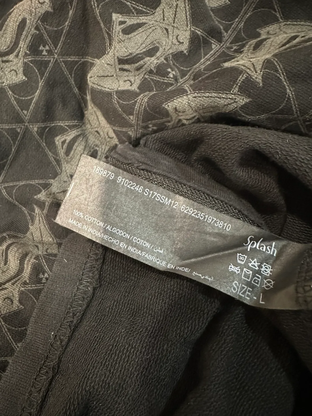 🧡Batman v Superman Sweatshirt, Size Large image indicator(3)