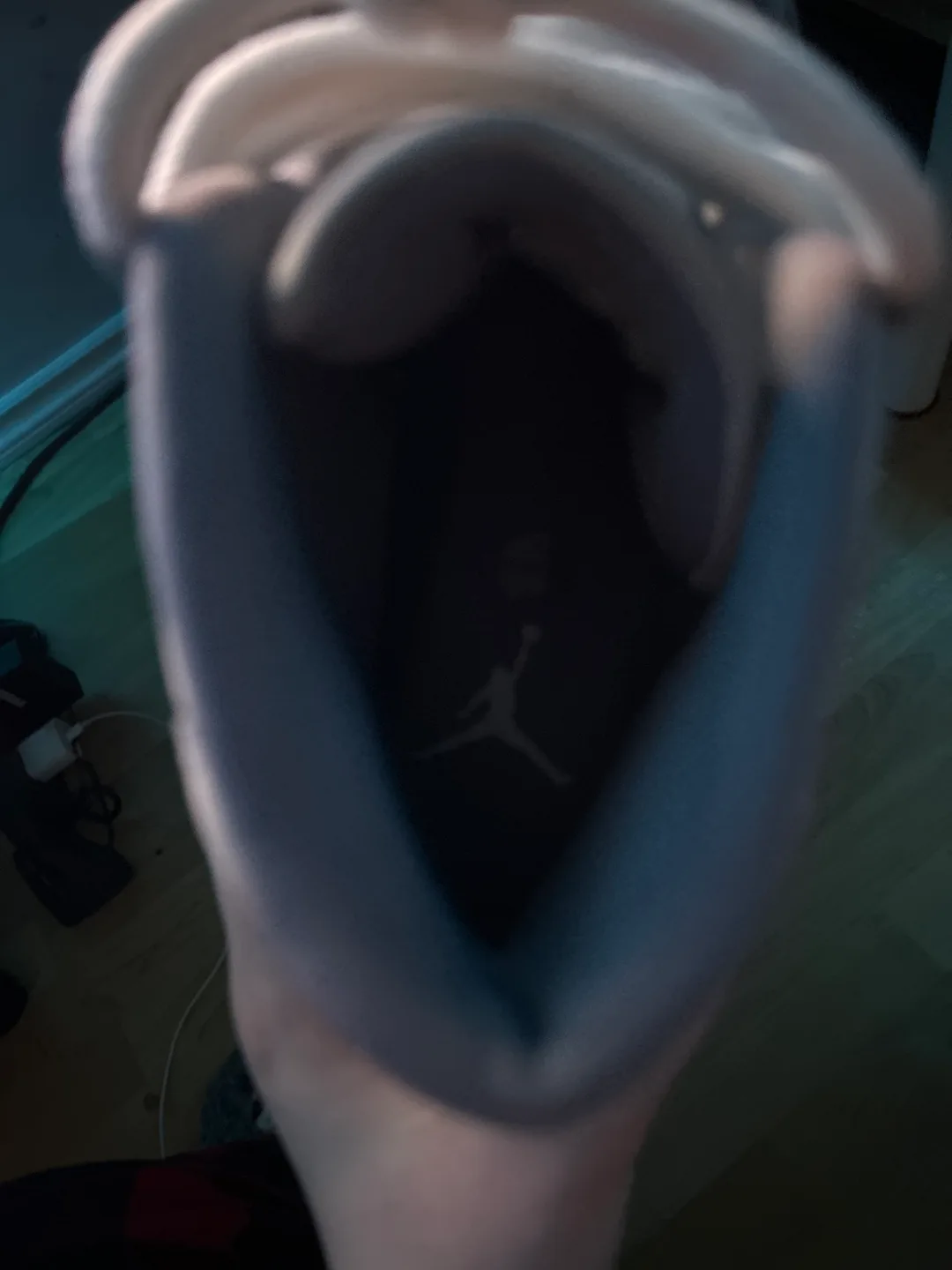 Jordan 11 cool grey size 8.5 image indicator(4)