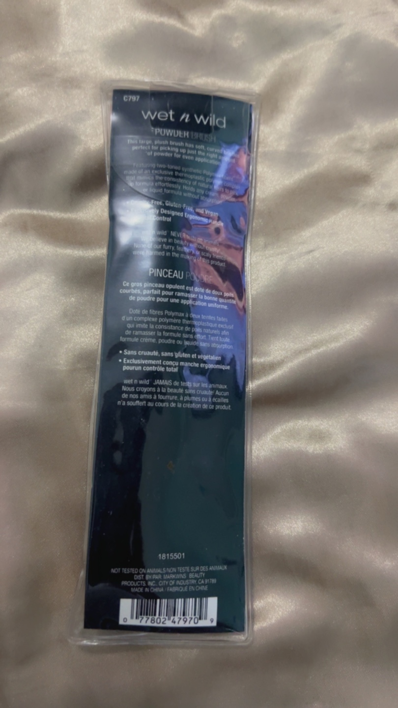 Wet n Wild Powder Brush - photo 2