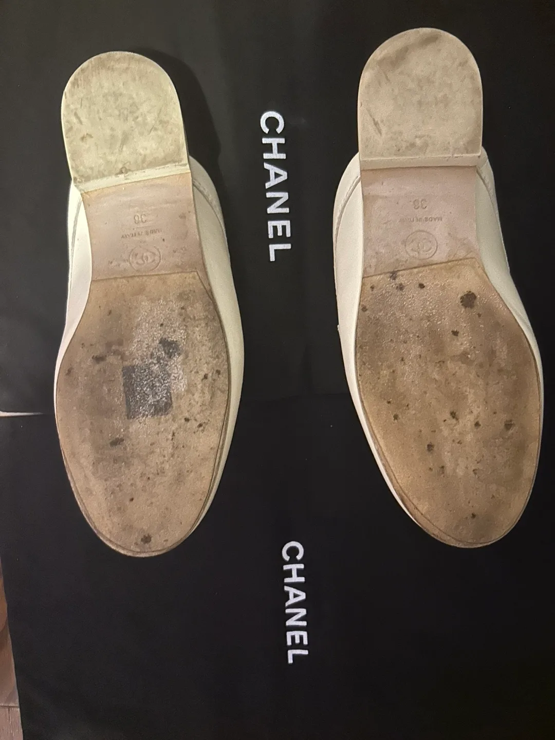 Chanel Off-White Leather Mules image indicator(3)