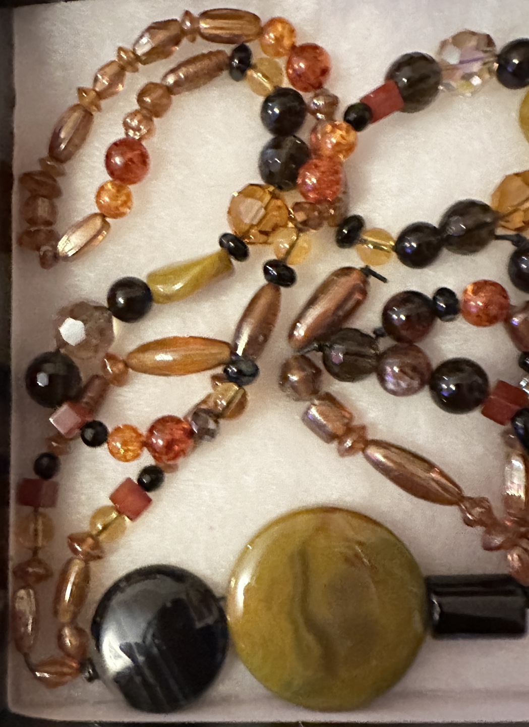 Beaded Necklace with Agate Pendant