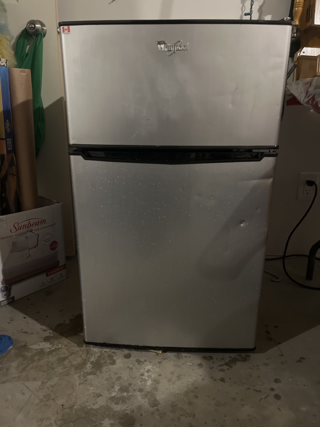 Whirlpool Mini Fridge - Excellent Condition