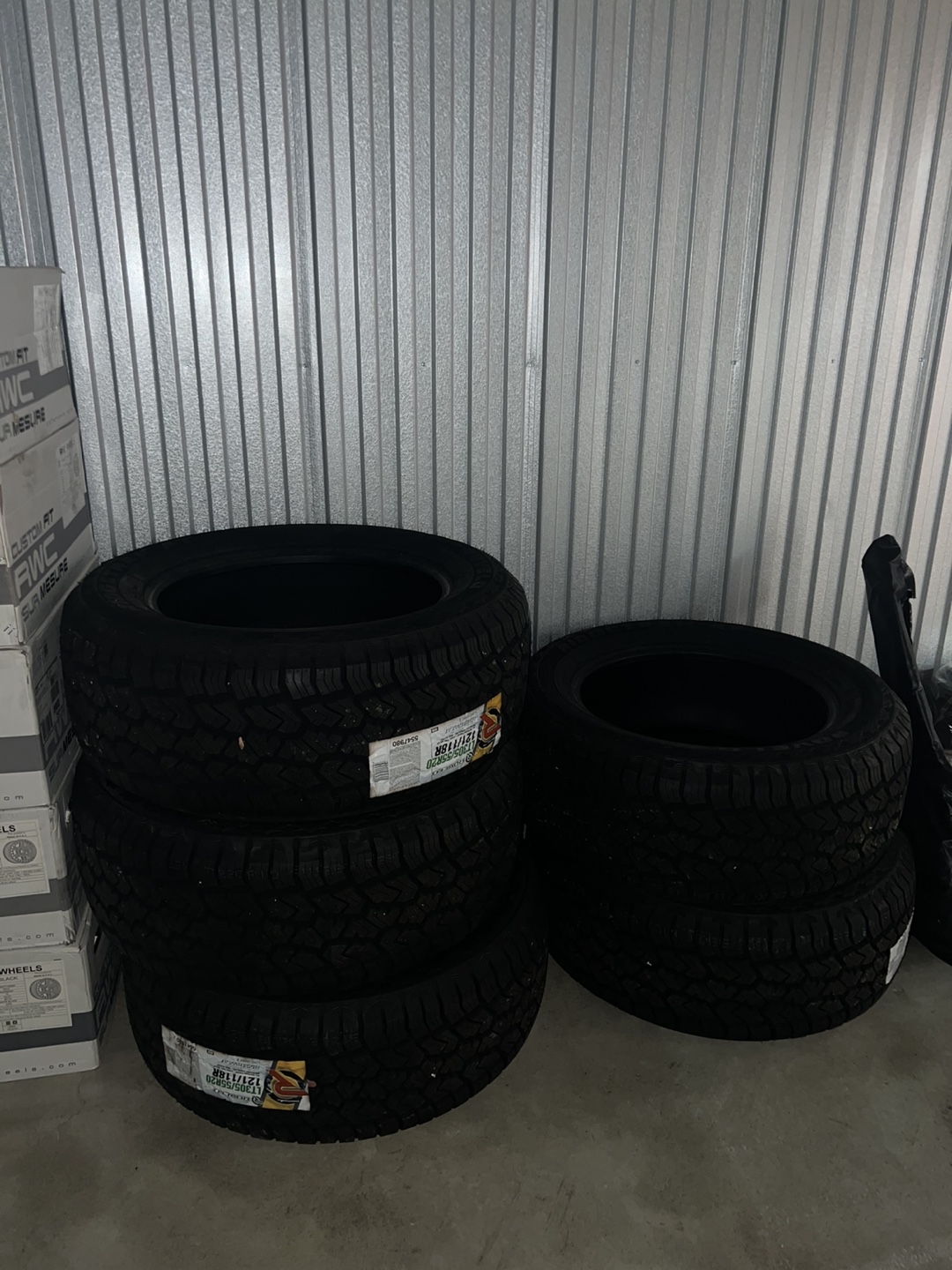 Set of 5 LT305/55R20 General Grabber X3 All-Terrain Tires