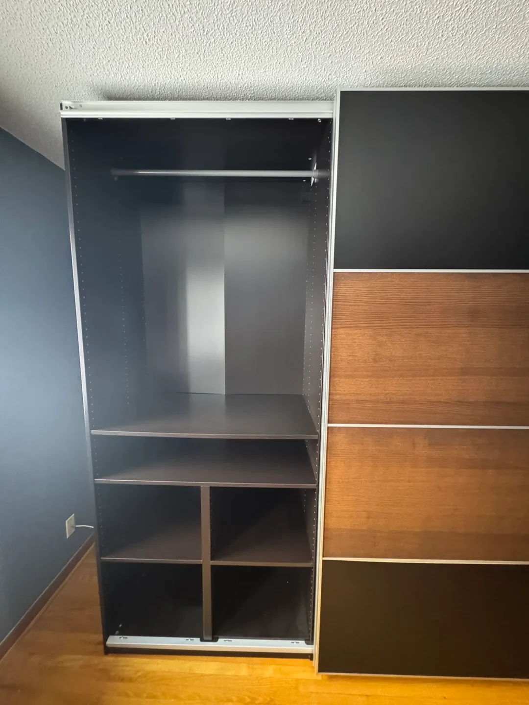 IKEA PAX Wardrobe with Sliding Doors image indicator(2)