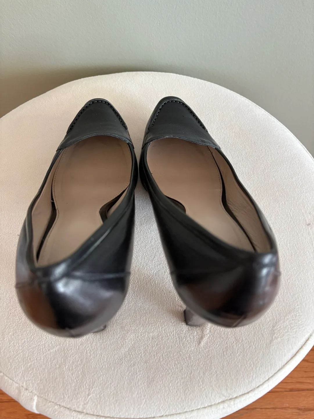 Hugo Boss Black Leather Heels - Size 37 image indicator(7)
