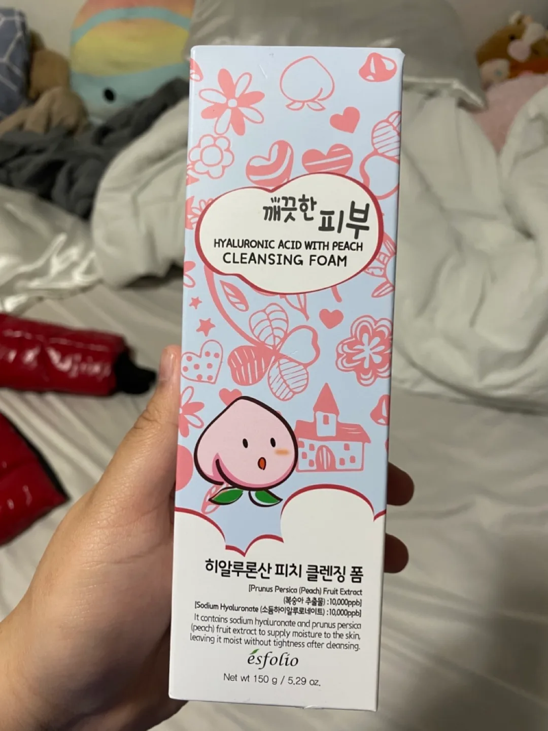 esfolio Hyaluronic Acid with Peach Cleansing Foam thumbnail