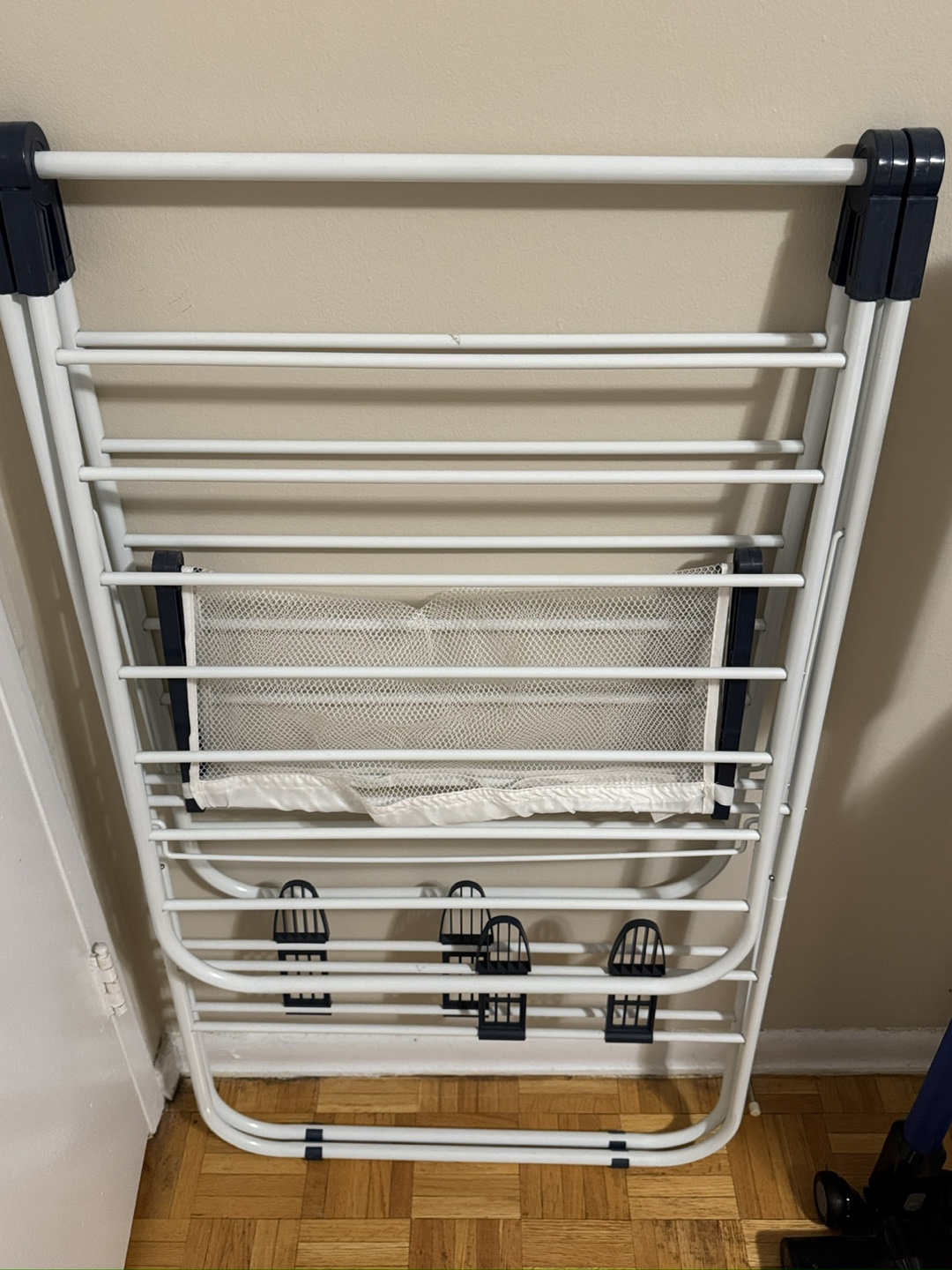 White Foldable Drying Rack with Mesh Shelf - photo 2