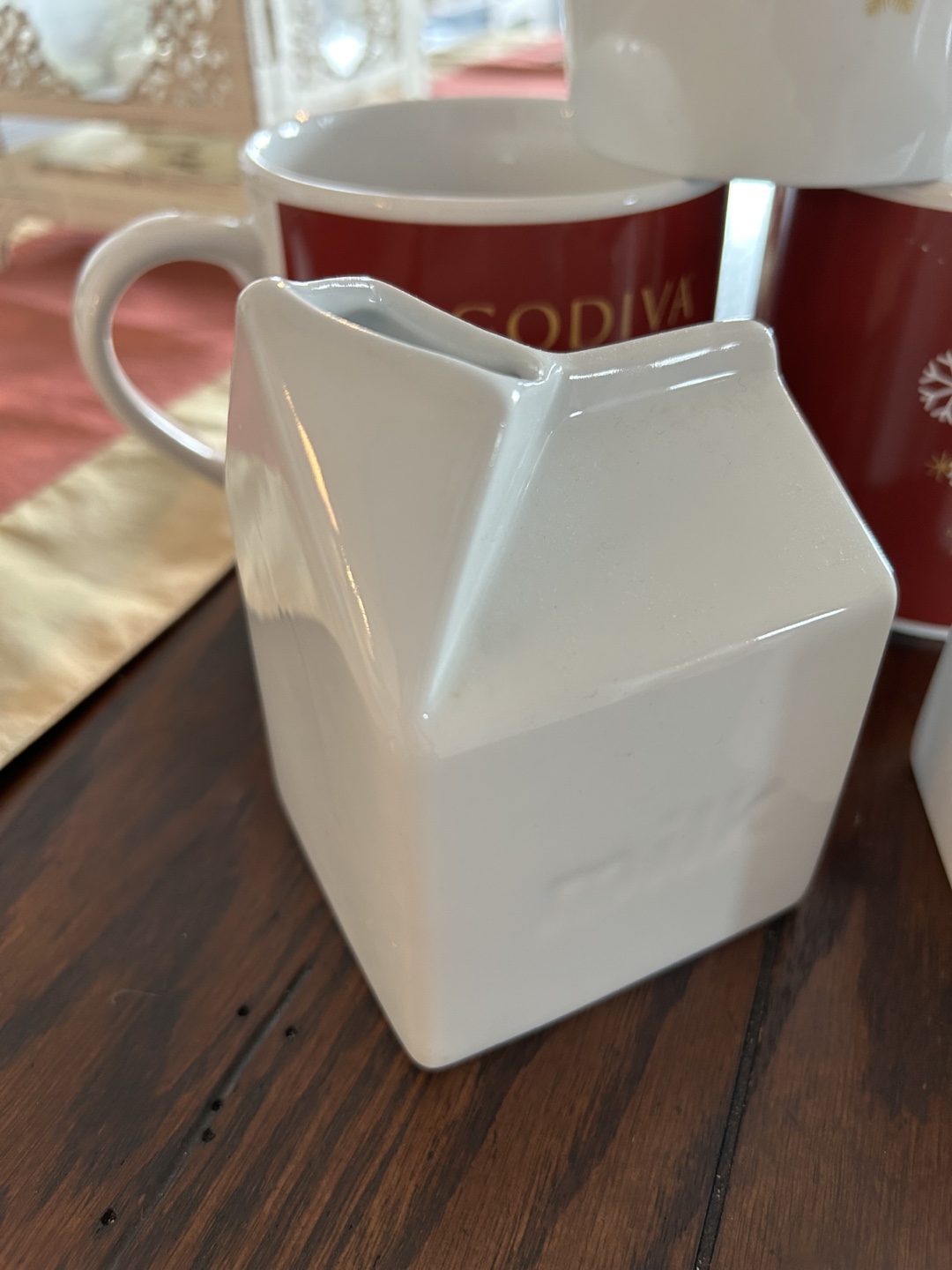Godiva Coffee Mugs Large With Porcelain Milk-Sugar Holders - photo 4