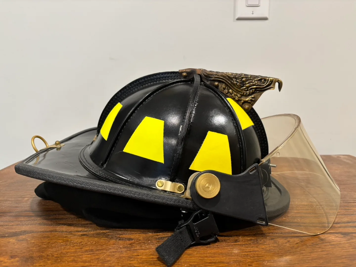 American Heritage Fire Helmet with Faceshield image indicator(2)