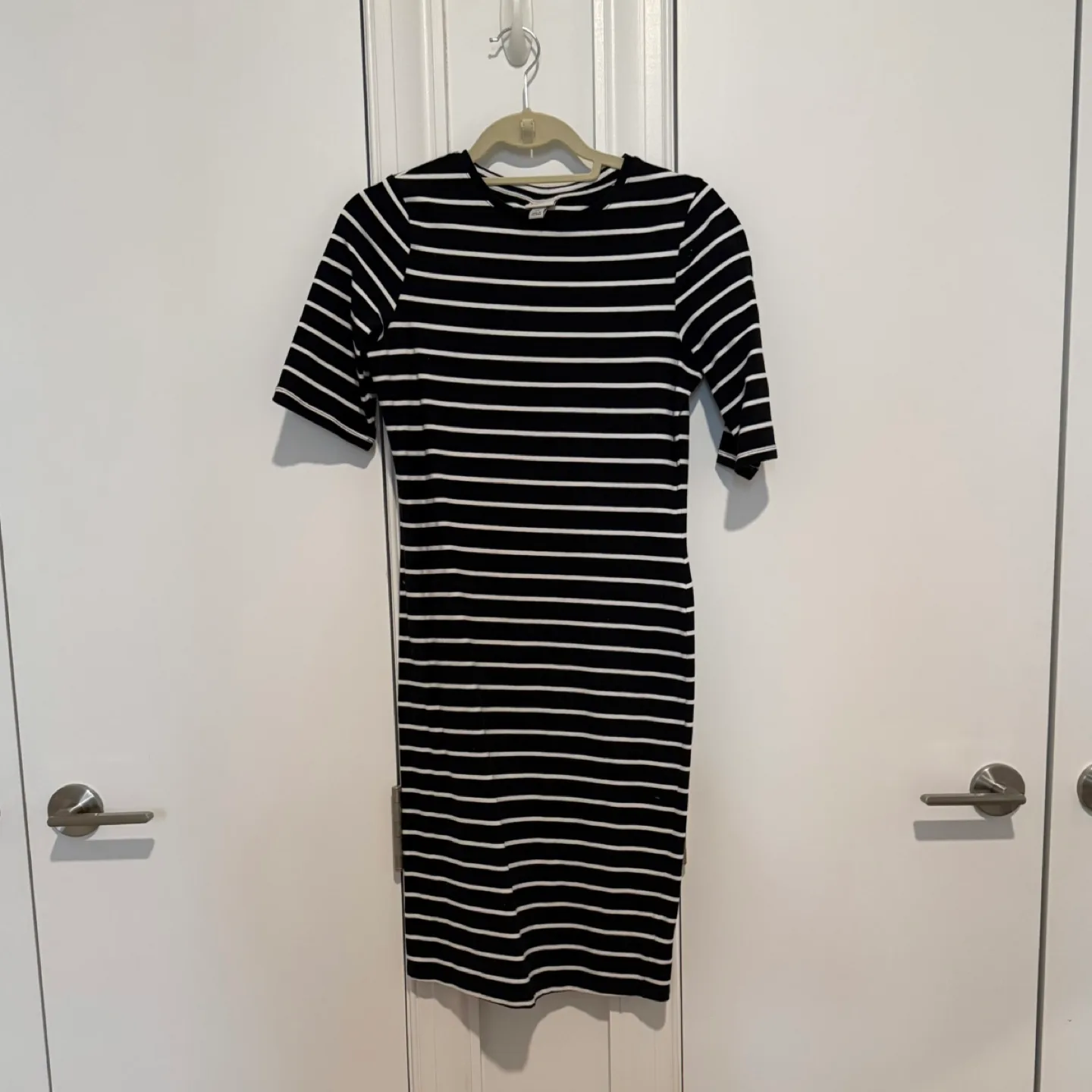 Summer Stripes Bundle! XS & S Dresses, T-shirts, PJ’s, Shirt thumbnail
