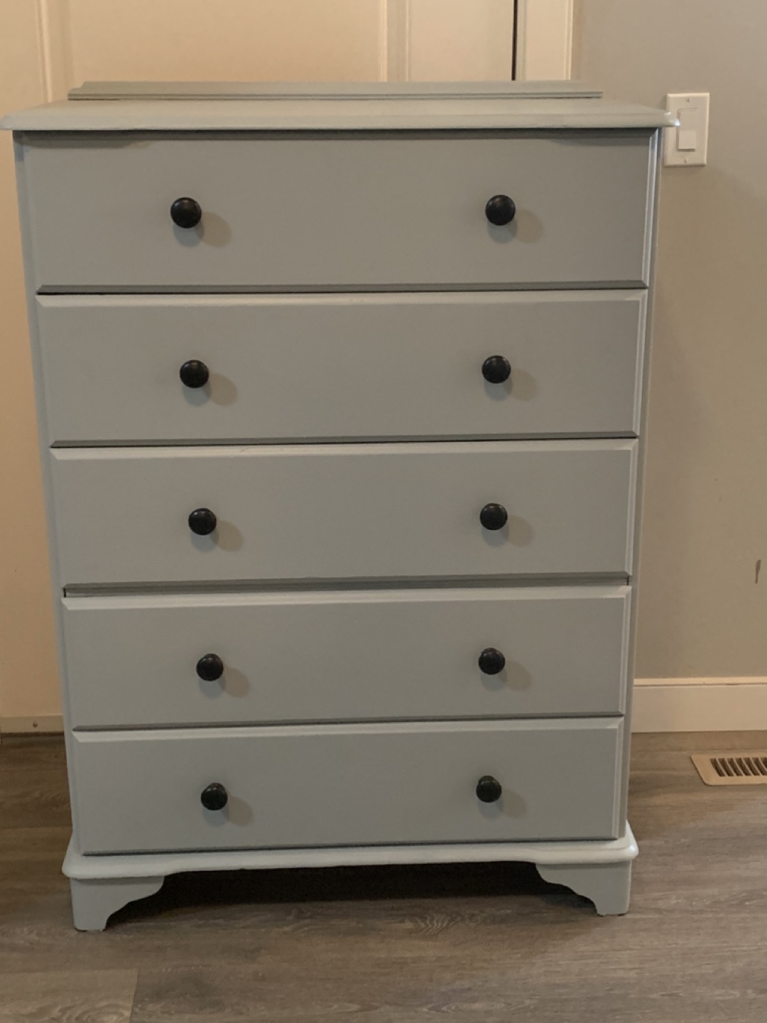 Five-Drawer Dresser - Light Grey with Black Knobs