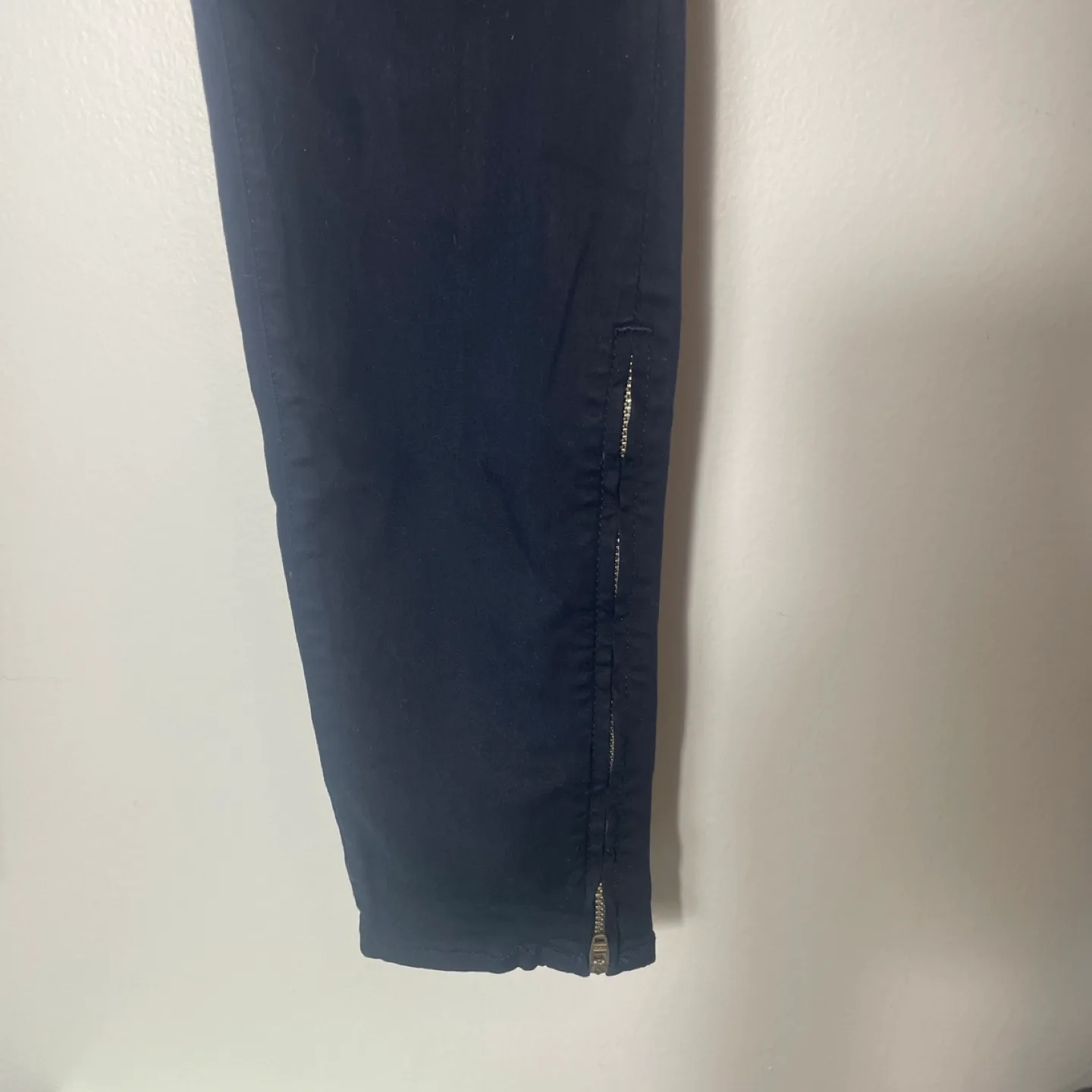 J Brand for Trilogy Navy High Rise Skinny Jeggings Size 27 image indicator(5)