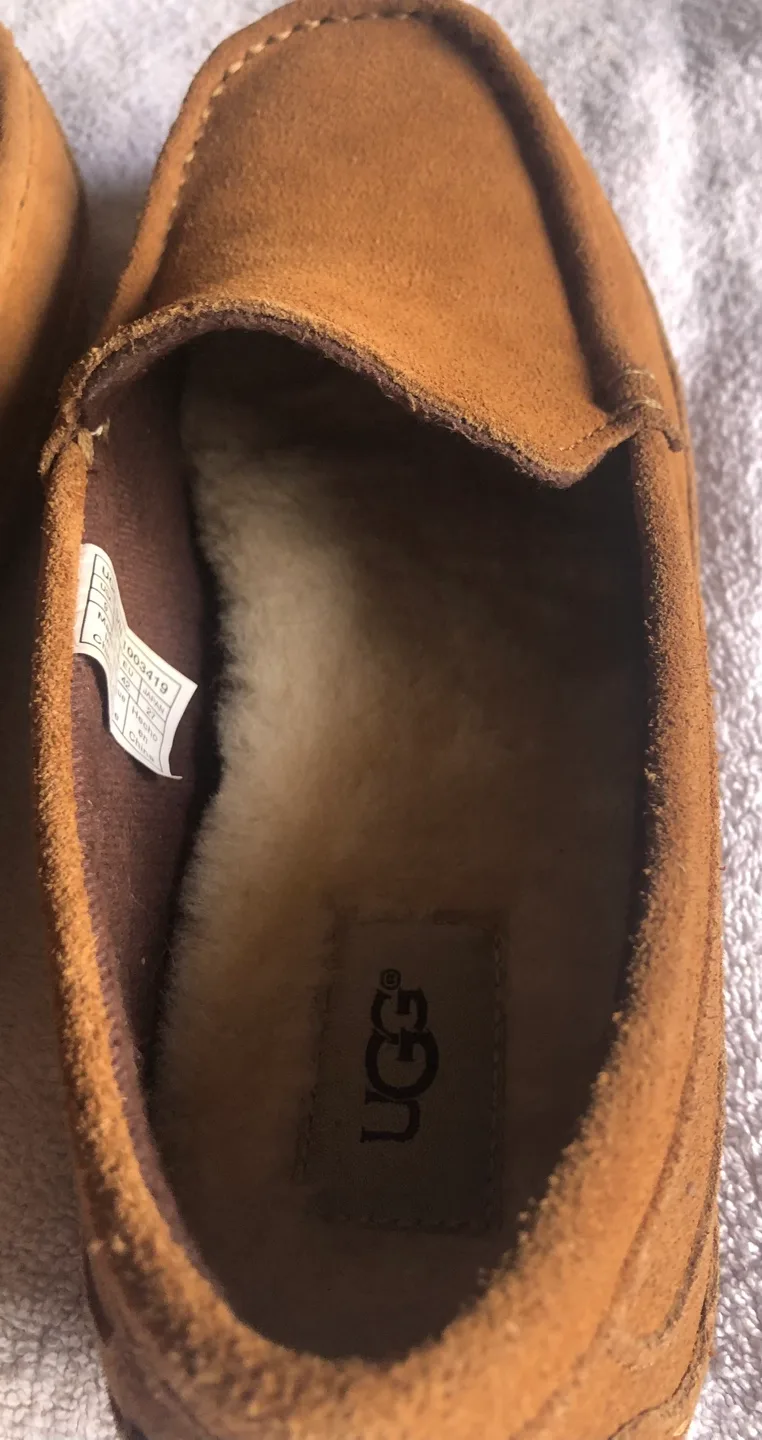 Men's UGG Slippers - Size 9 image indicator(8)