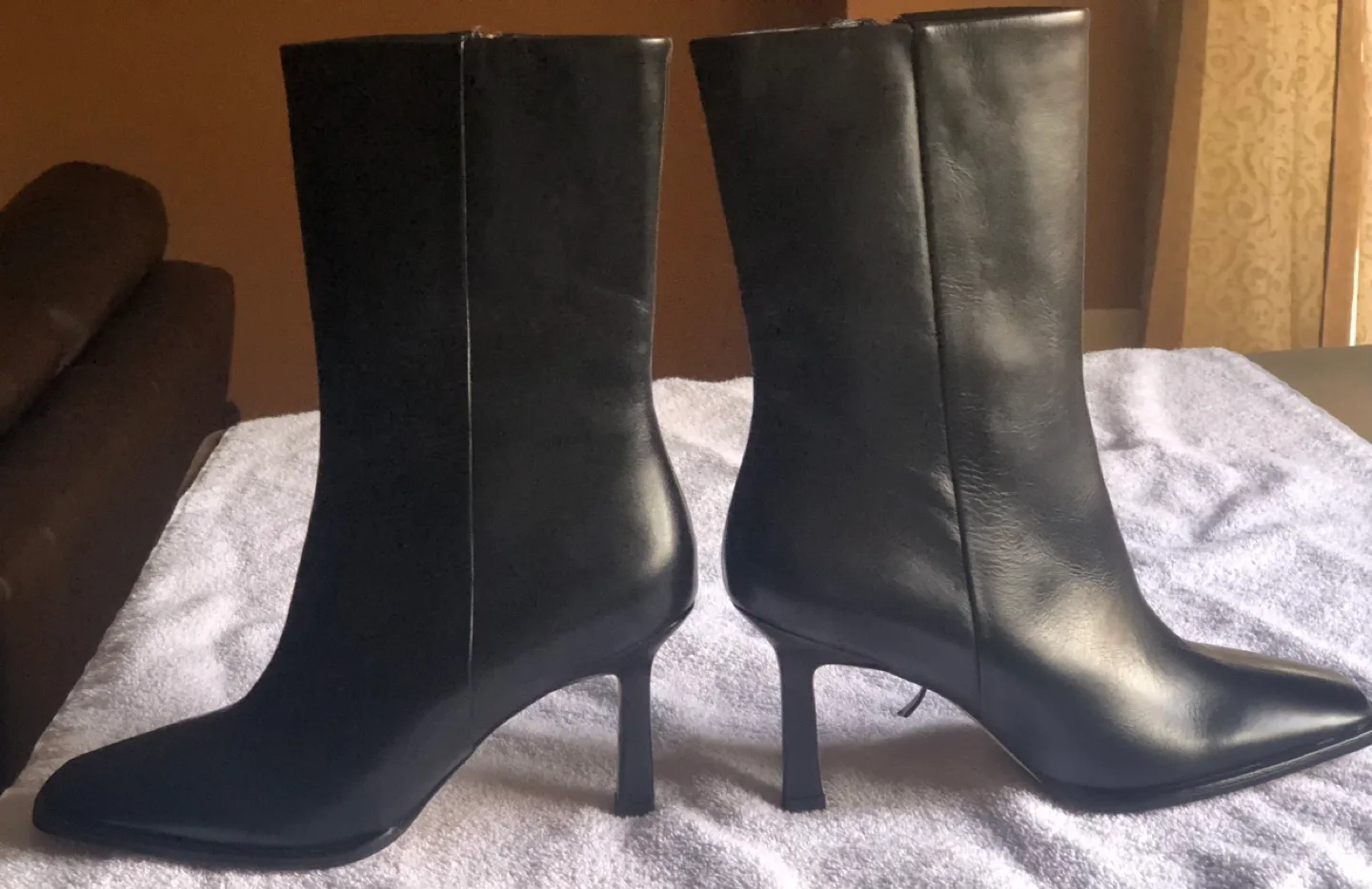 H&M Black Leather Ankle Boots - Size 40 image indicator(8)