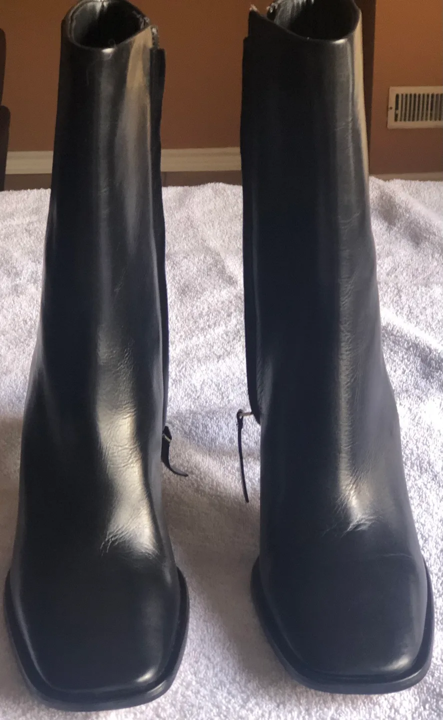 H&M Black Leather Ankle Boots - Size 40 image indicator(2)