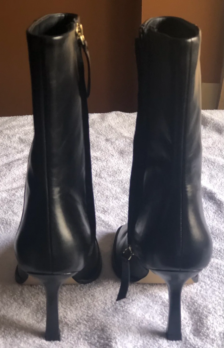 H&M Black Leather Ankle Boots - Size 40 image indicator(7)