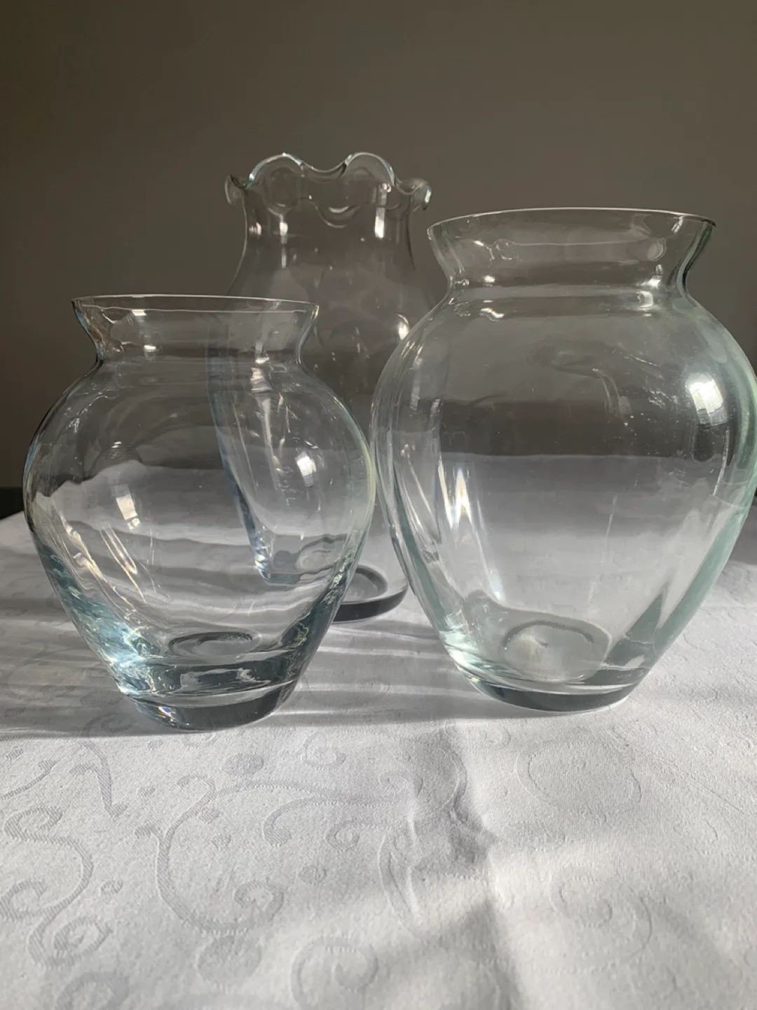 Clear Rounded Glass Vase - Medium image indicator(2)