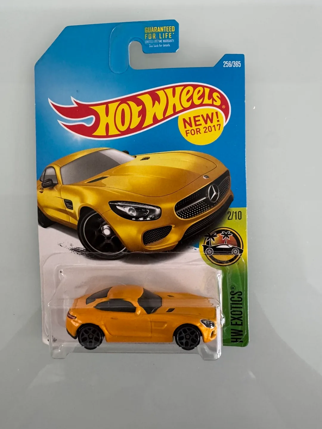 HOT WHEELS ‘15 MERCEDES AMG GT YELLOW  DIECAST MINT image indicator(2)