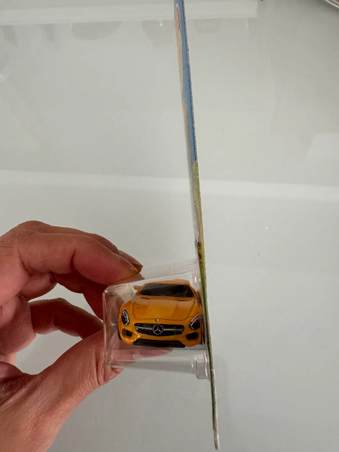 HOT WHEELS ‘15 MERCEDES AMG GT YELLOW  DIECAST MINT image indicator(3)