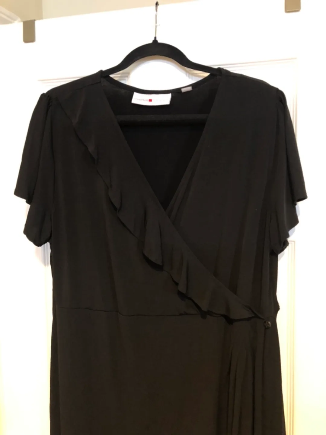 DRESS — Avenue Studio Black Wrap image indicator(2)