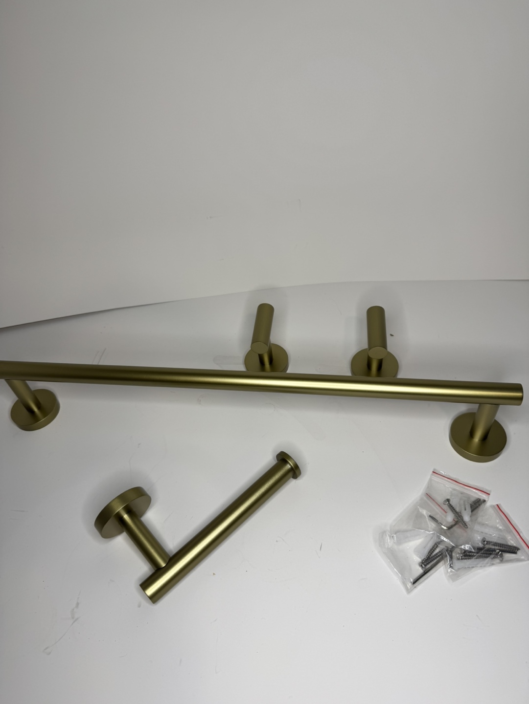 NEW Lairuier 4-Piece Bathroom Hardware Set