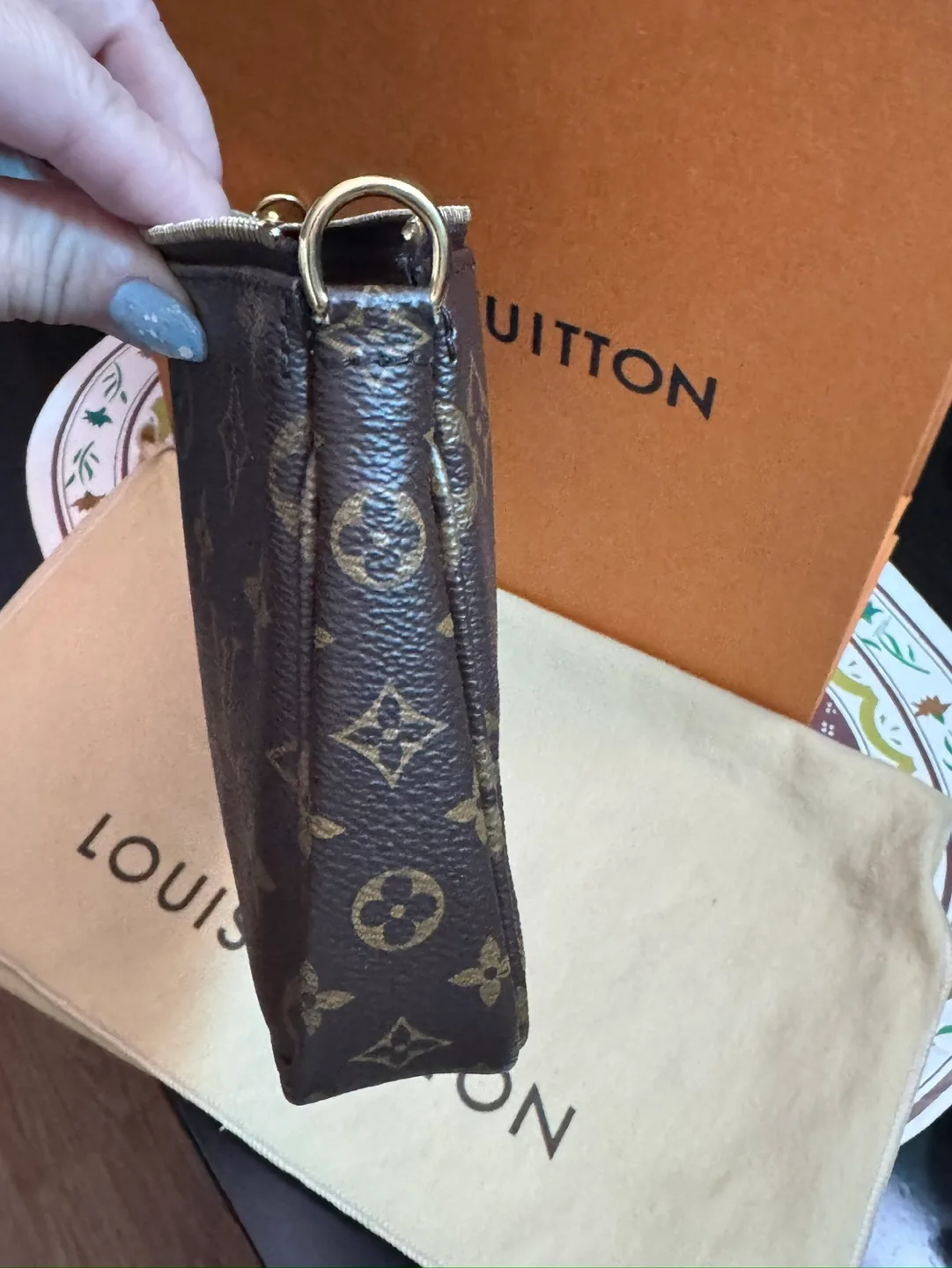 Louis Vuitton Multi Pochette Accessoires image indicator(8)