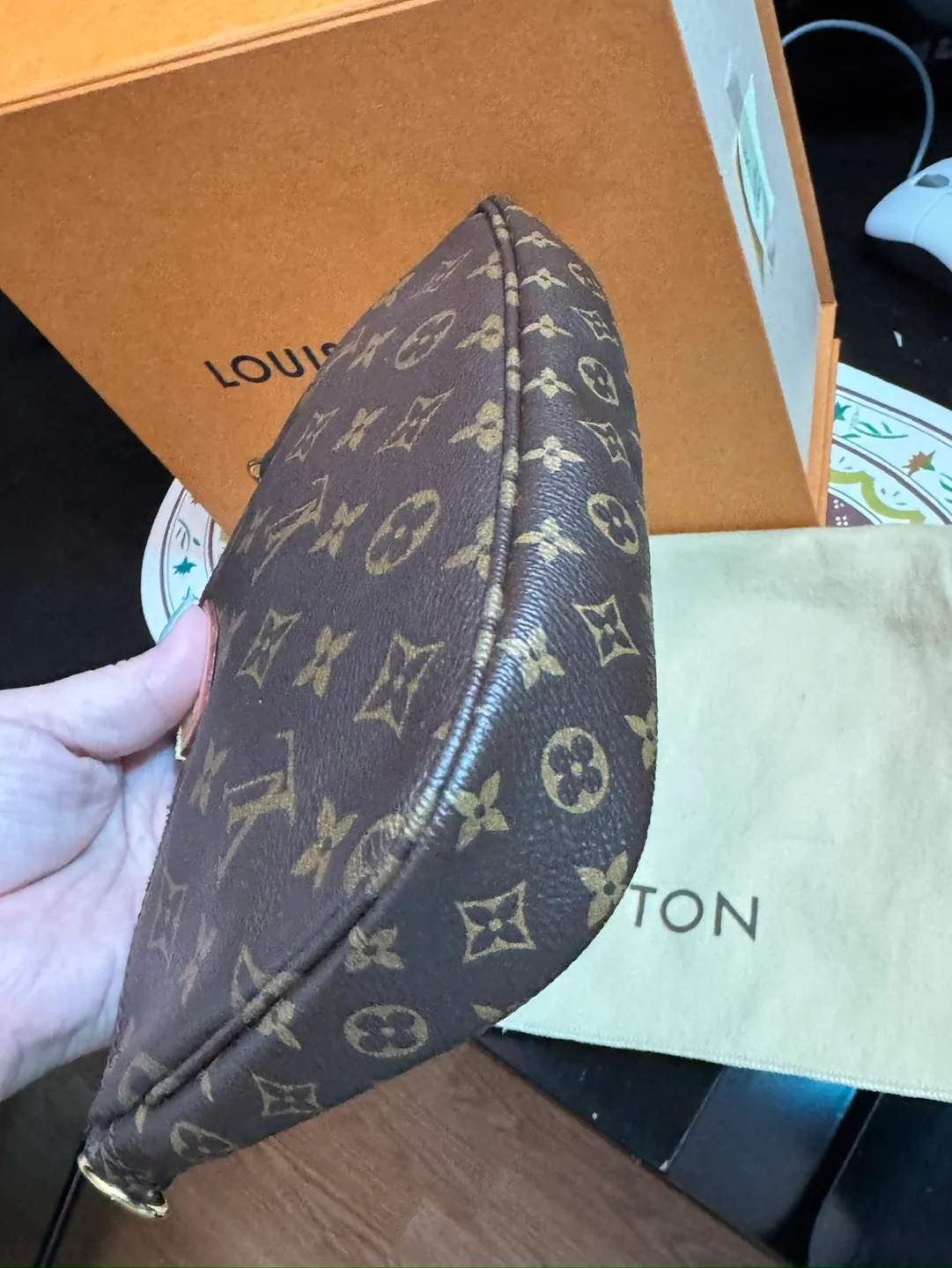 Louis Vuitton Multi Pochette Accessoires image indicator(7)