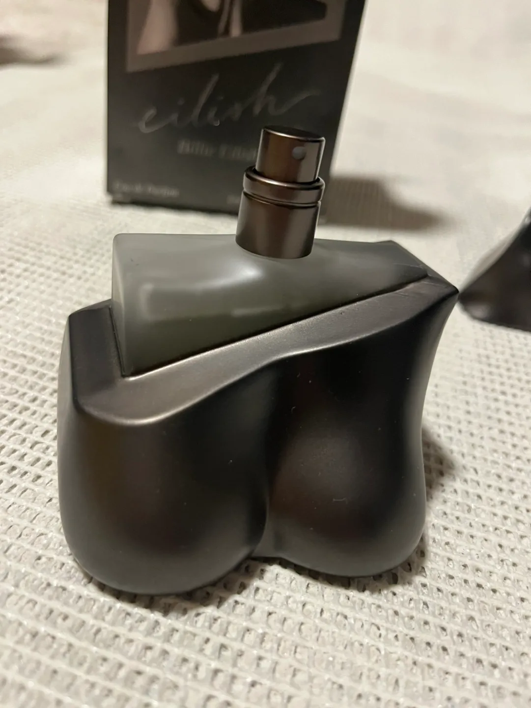 Billie Eilish Eau de Parfum No. 2 image indicator(3)