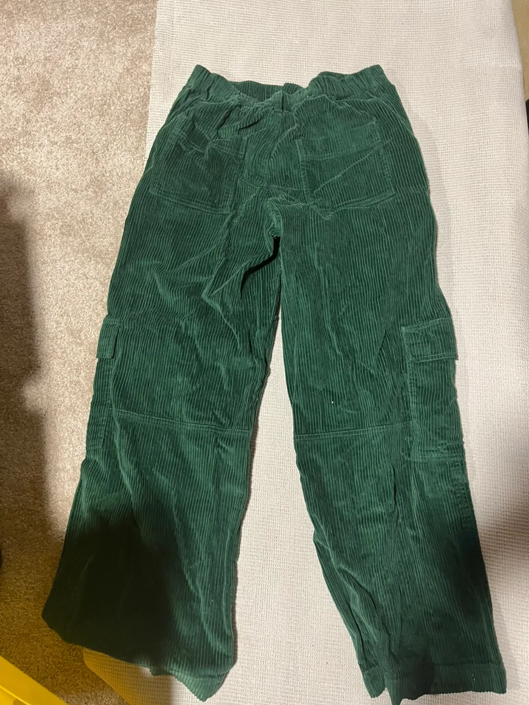 Empyre dark green pants image indicator(2)