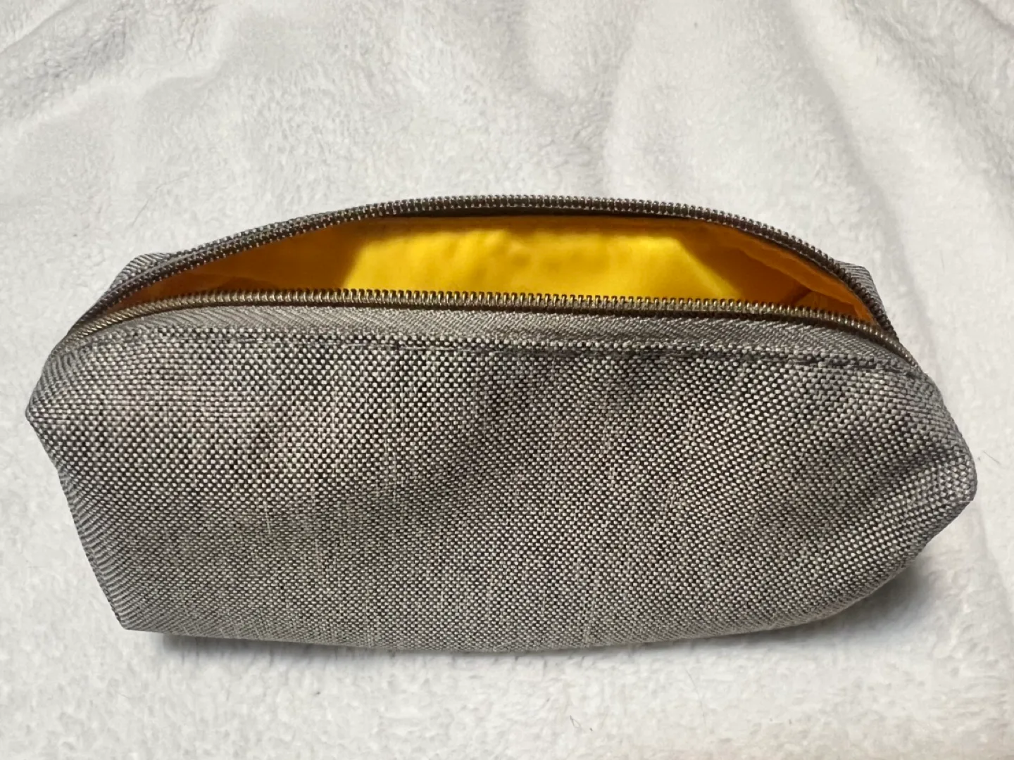 Essential Oil Travel Bag thumbnail