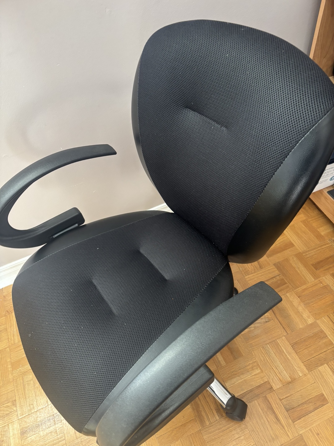 Black Office Chair with Armrests