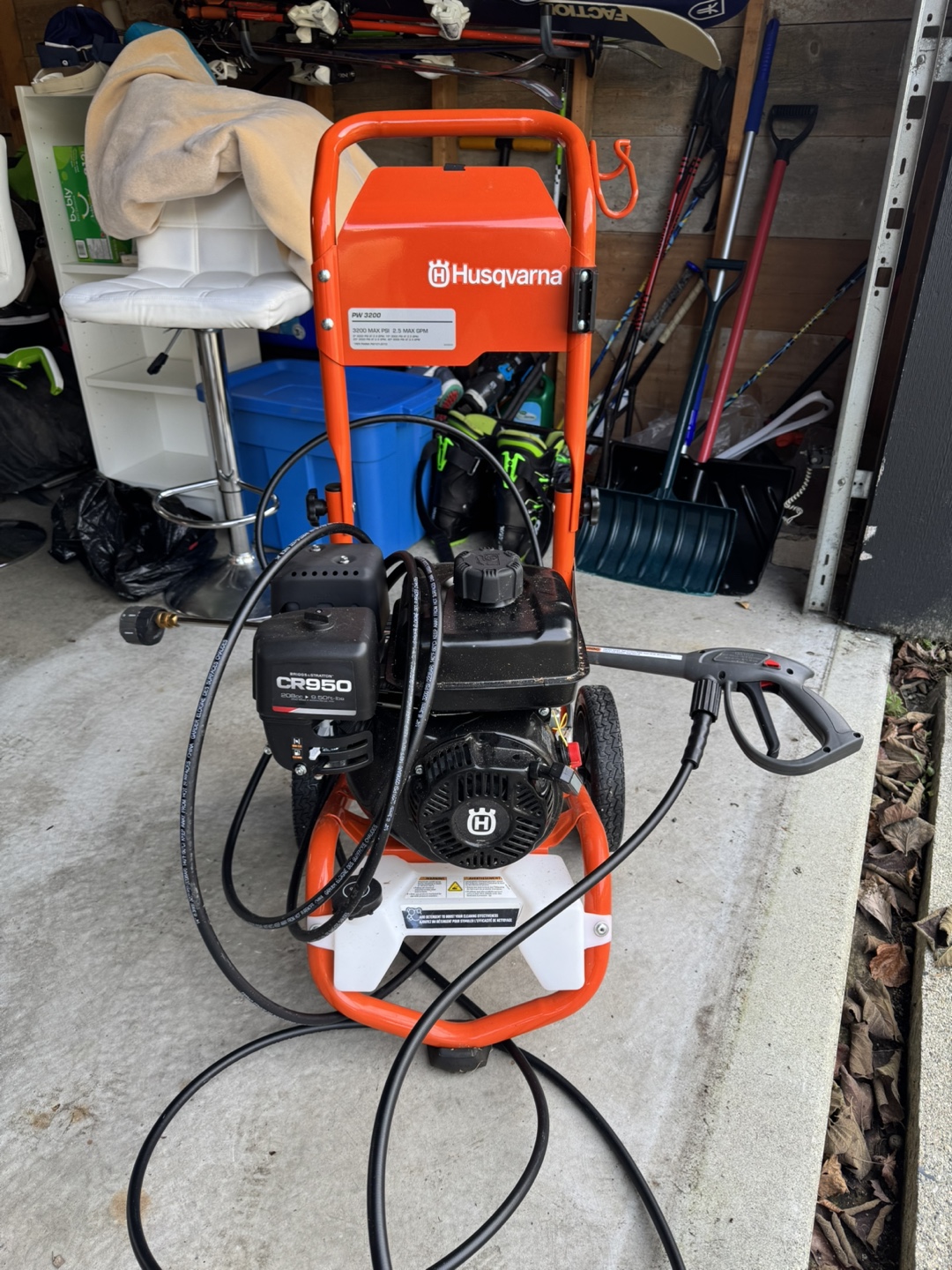 Husqvarna PW3200 Gas Pressure Washer - photo 4