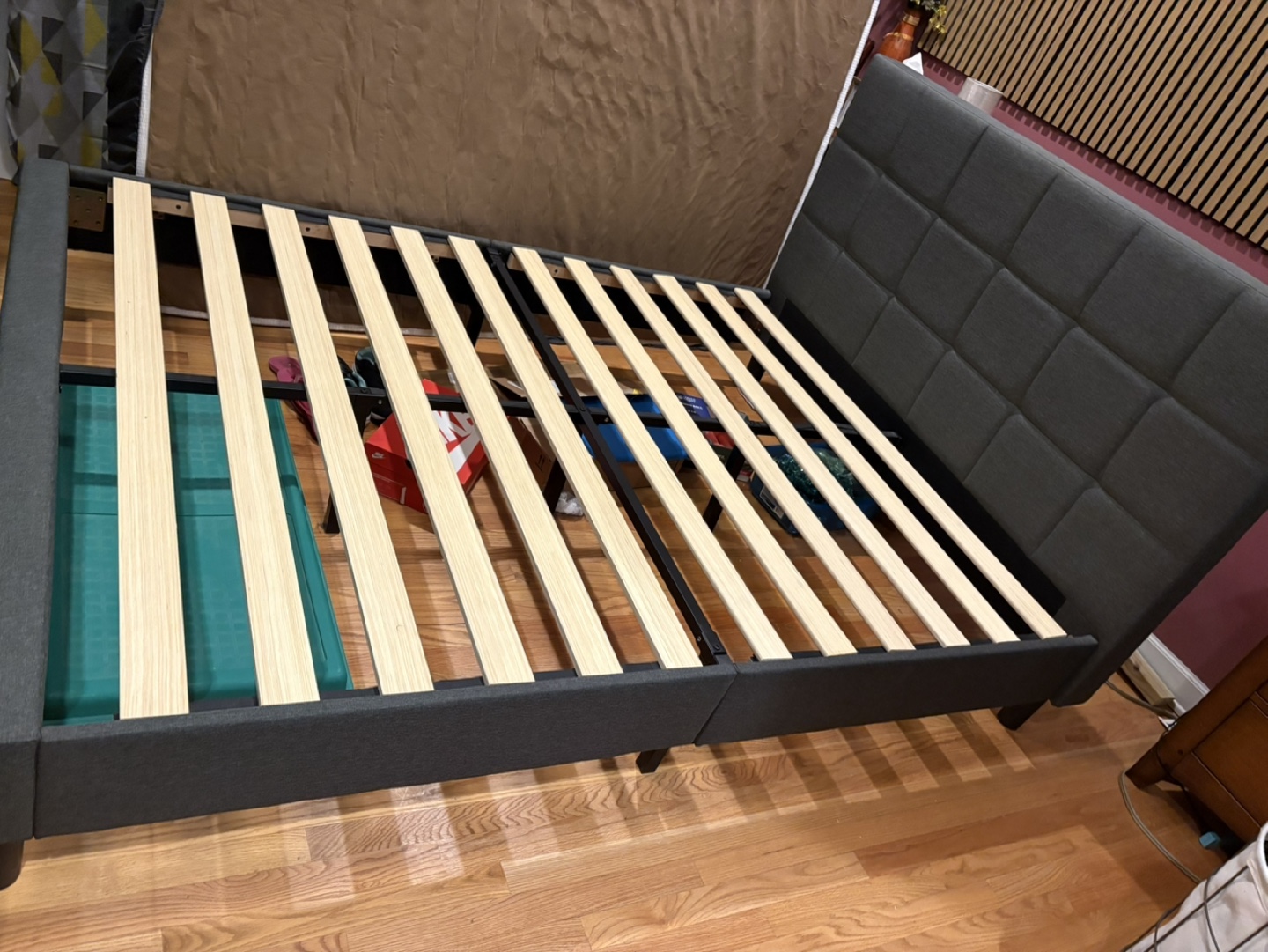 Zinus Lottie Upholstered Platform Bed Frame, Queen, Grey - photo 5