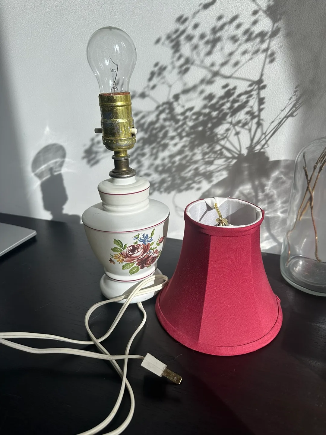 Vintage Floral Table Lamp image indicator(3)