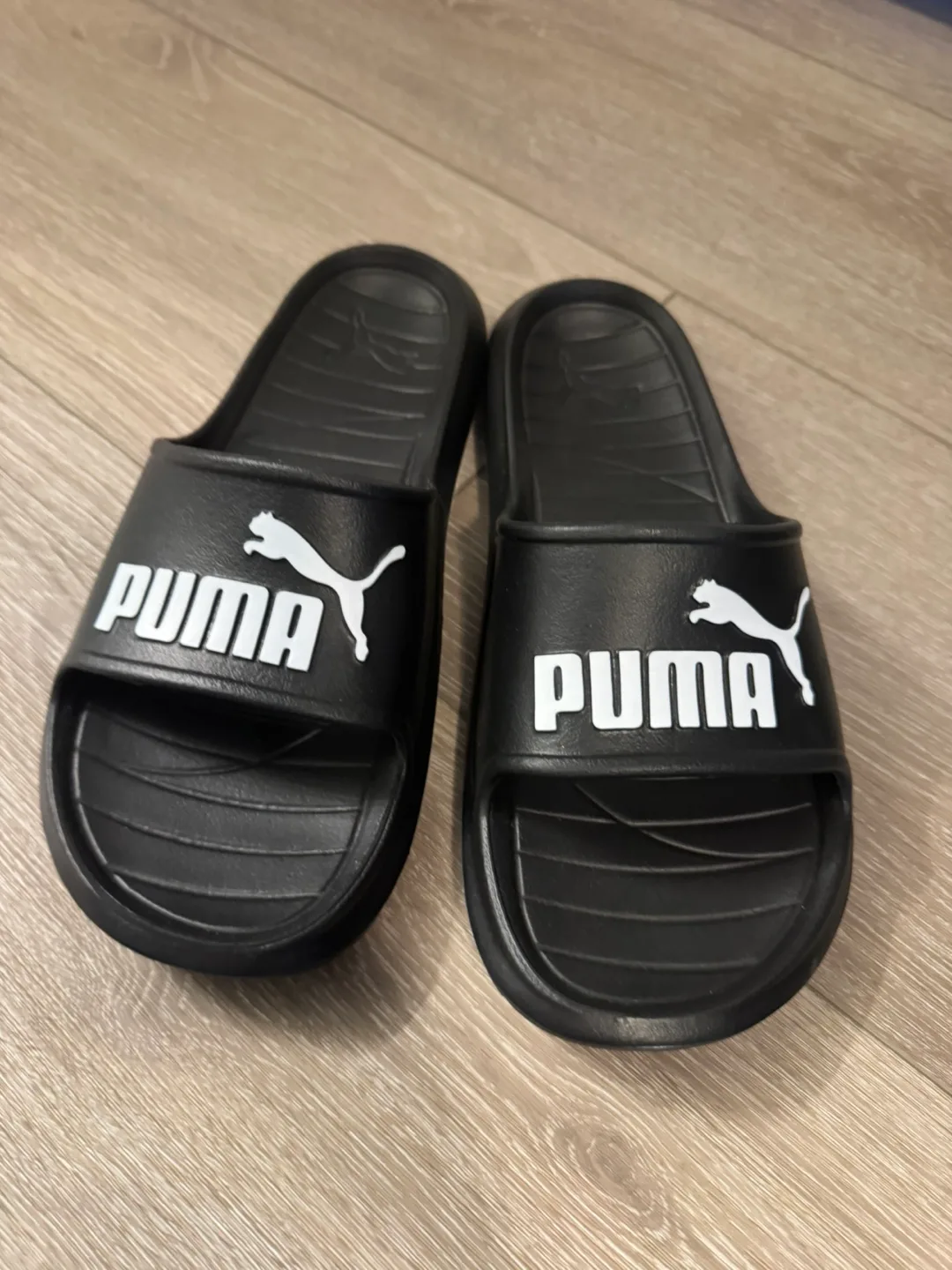 Puma Slides (Black) BRAND NEW image indicator(3)