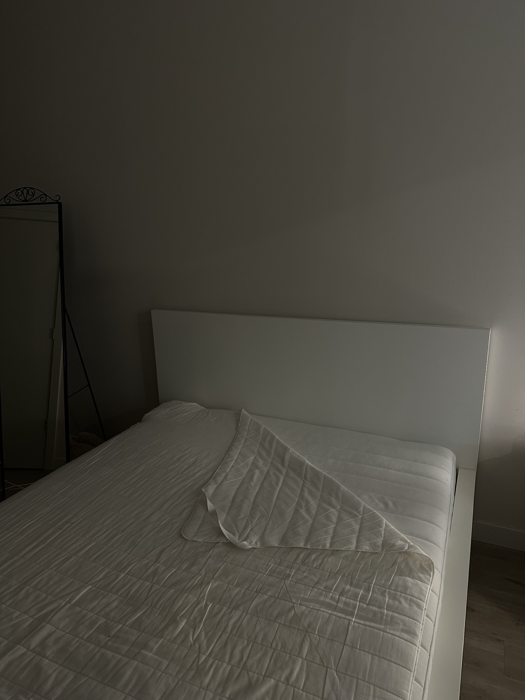 IKEA MALM White Queen Bed Frame with Storage - photo 3