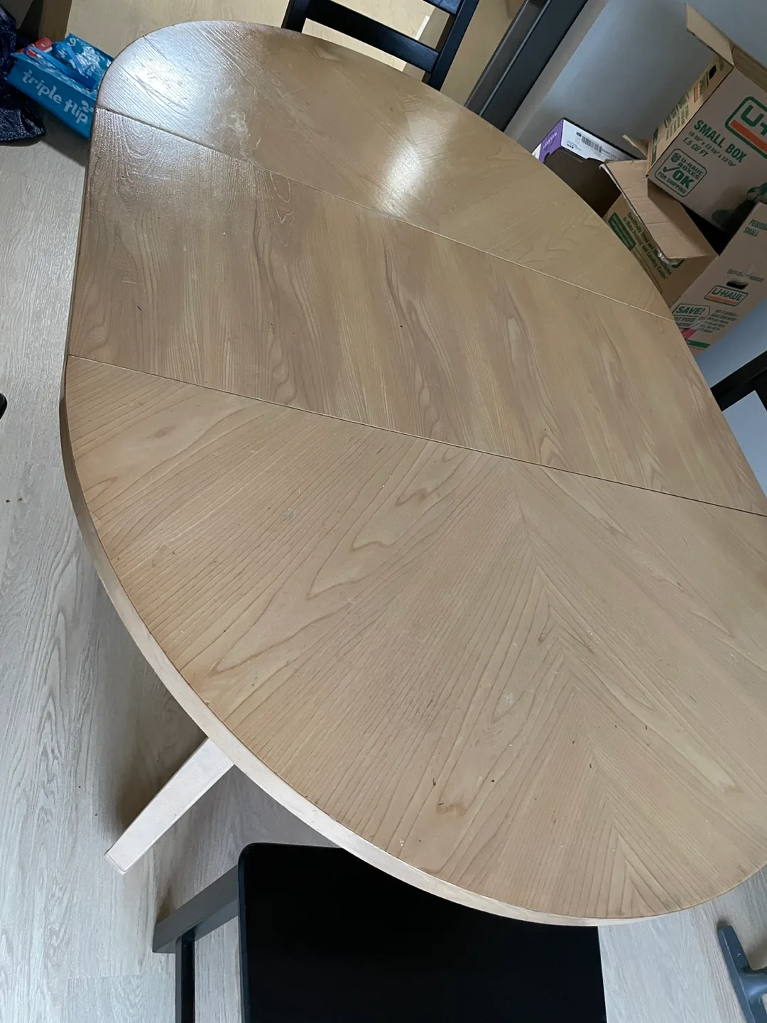 Dining Room Table - round to oblong image indicator(2)