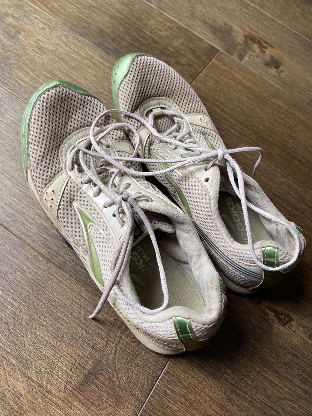 Brooks Women's Track Spikes