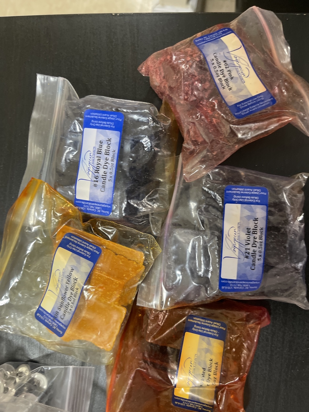 Voygan Candle Dye Blocks - Assorted Colors