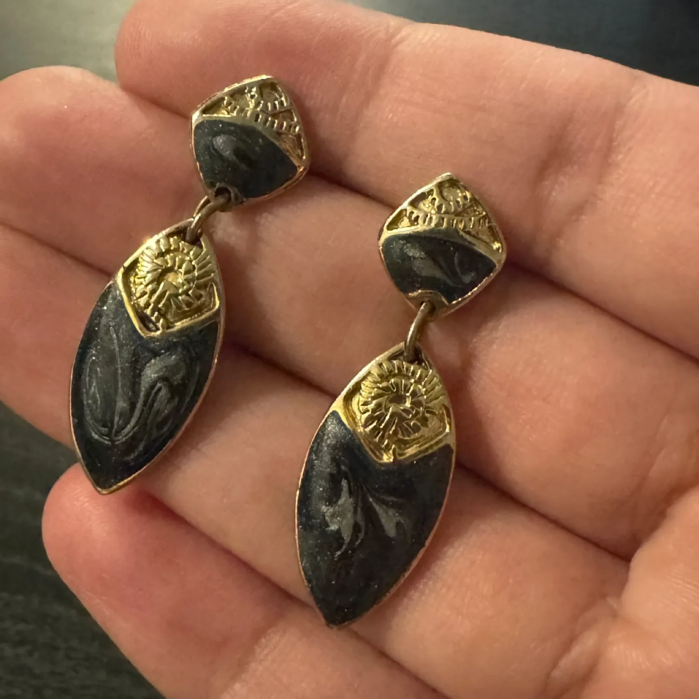 Vintage Gold Tone & Grey Gray Black Marbled Drop Earrings image indicator(4)