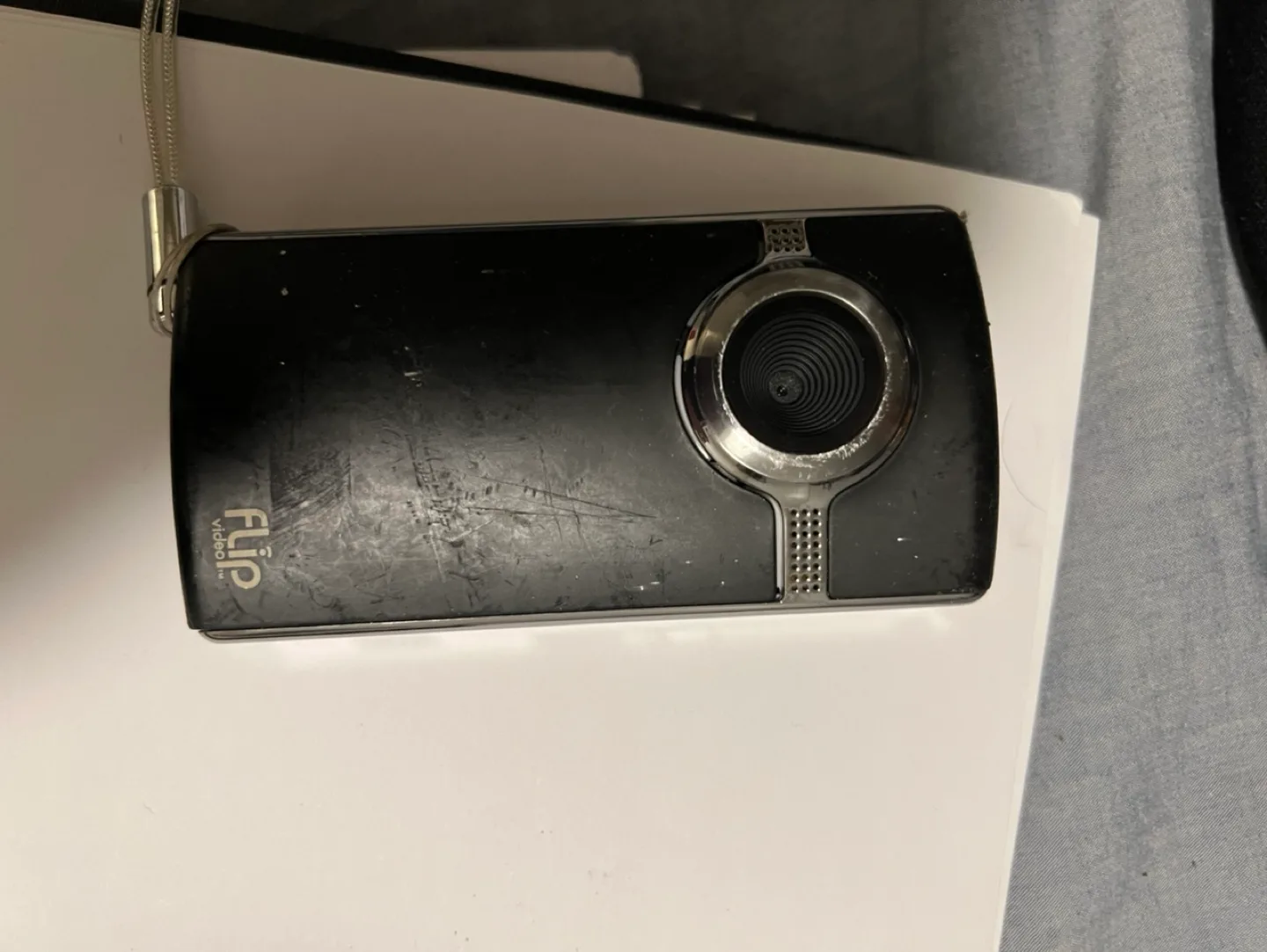 Flip UltraHD Video Camera image indicator(2)